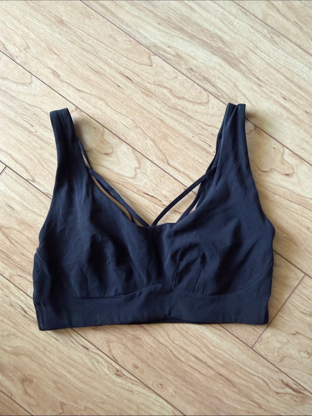 lululemon athletica Black Strappy Nulu Yoga Bra *Light Support C/D Cup Size 6